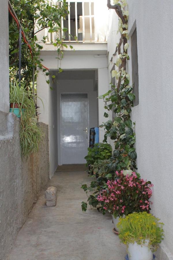Seaside Secluded Apartments Cove Smokvina, Hvar - 4036 Bogomolje ภายนอก รูปภาพ